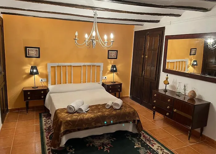 Hostel Vicenta 1750 Rural, Capacidad Hasta 30 Personas Albentosa