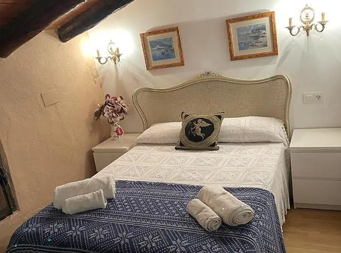 Hostel Vicenta 1750 Rural, Capacidad Hasta 30 Personas Albentosa