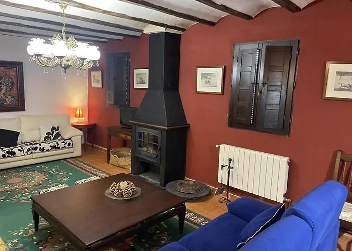 Hostel Vicenta 1750 Rural, Capacidad Hasta 30 Personas Albentosa