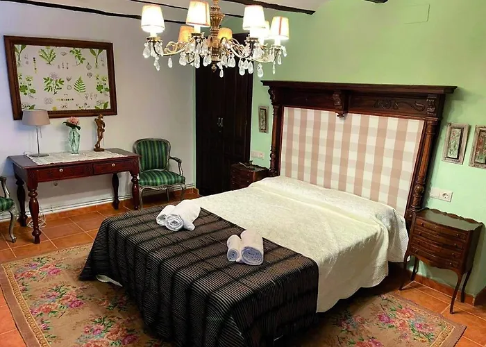 Hostel Vicenta 1750 Rural, Capacidad Hasta 30 Personas Albentosa